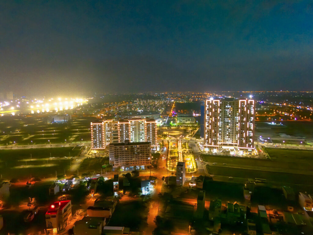 Chung Cư FPT Plaza 4 - Giá Mua Bán Căn Hộ Chung Cư FPT Plaza 4 Đà Nẵng. FPT Plaza 4 toạ lạc tại block B5-3 KĐT FPT City, Hoà Hải, Ngũ Hành Sơn, Đà Nẵng